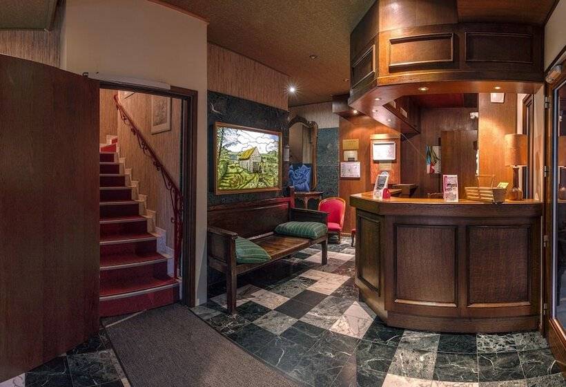 Номер Стандарт Трехместный, Hôtel Restaurant Et Spa Au Tilleul