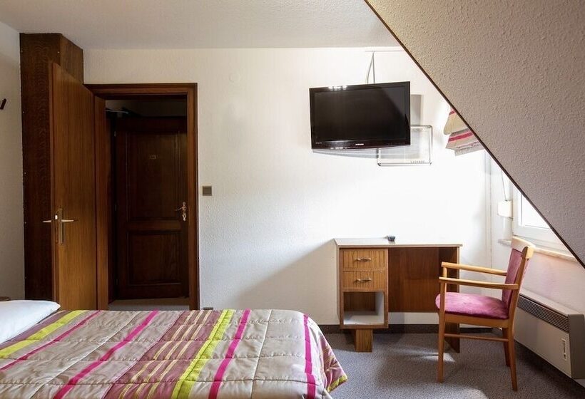 四人标准间, Hôtel Restaurant Et Spa Au Tilleul