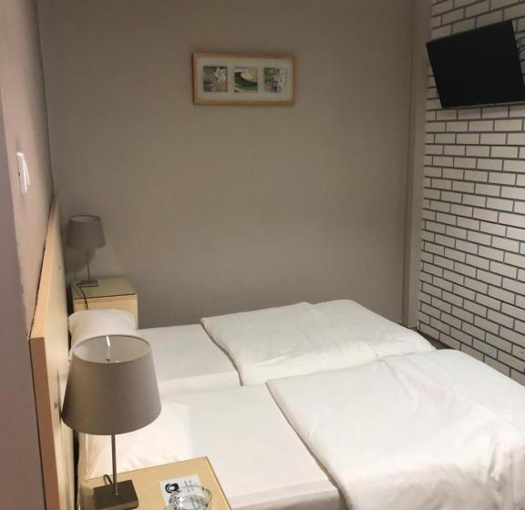 高级大房间, Kentrikon