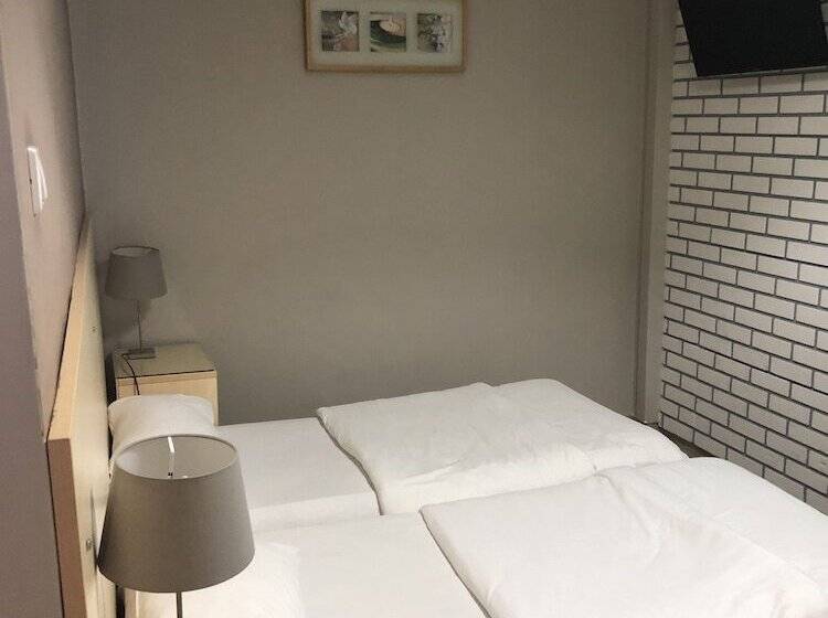 家庭间, Kentrikon