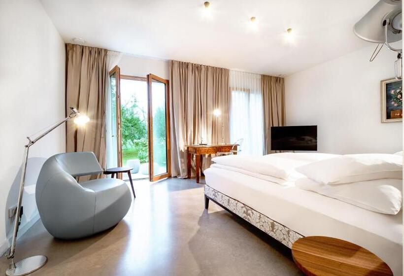 Номер Deluxe Вид на Сад, Reck S Hotel Restaurant