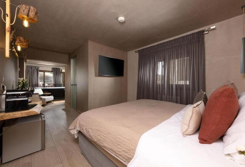 سوئیت جونیور با ماساژ آبی, Tsikeli Boutique Hotel Meteora   Adults Friendly