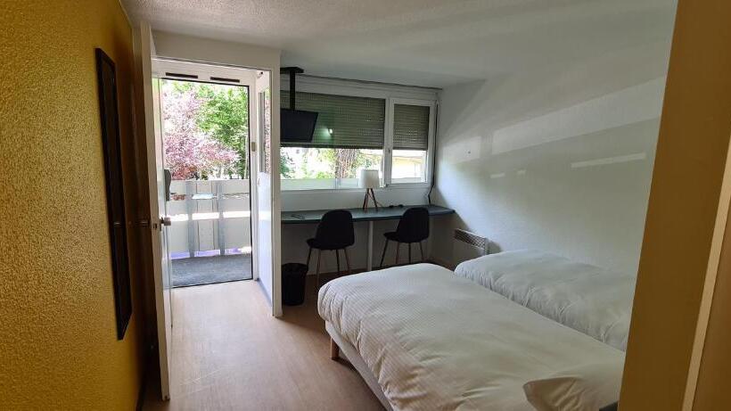 Номер Стандарт, Kyriad Direct Nancy Sud  Vandoeuvre   Rénové