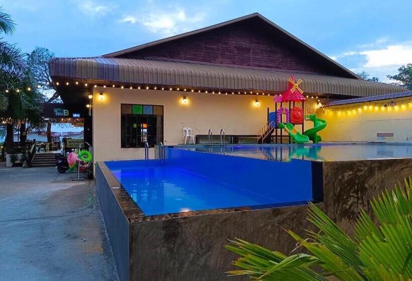 بانگلوی لوکس, Pooma Resort