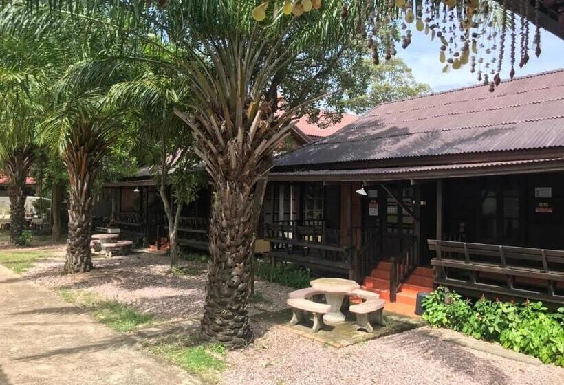 بانگلوی لوکس, Pooma Resort