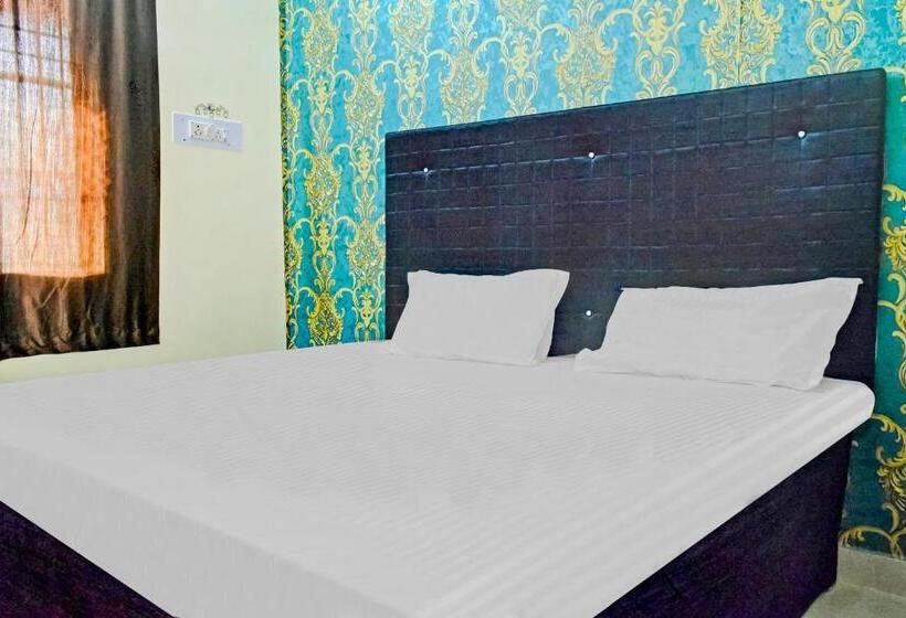 غرفة قياسية ثلاثية, Spot On Hotel Seema Inn