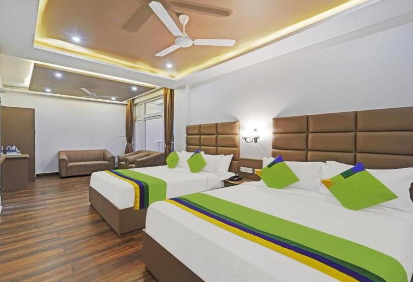 غرفة سوبيريور, Treebo Premium Raffis  Andalusia Bay Way