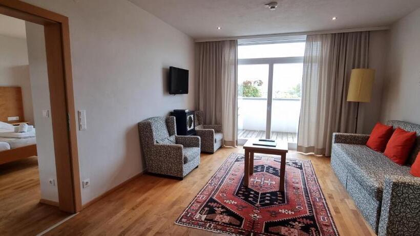 آپارتمان 1 خوابه با بالکن, Wirtshaus Leindl