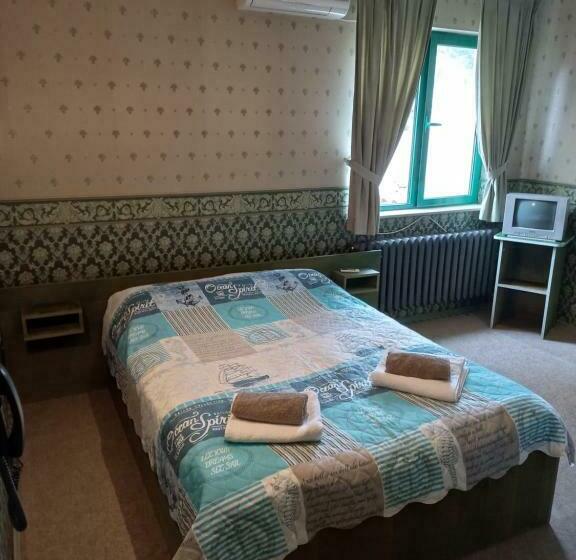 Номер Стандарт, къща за гости  хт