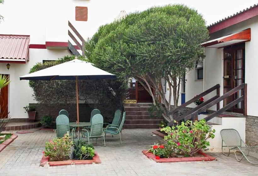 اتاق استاندارد چهار تخته, Room In Bb   Room For 4 Guests   Amarachi Guesthouse In Swakopmund Namibia   Beach In 500m