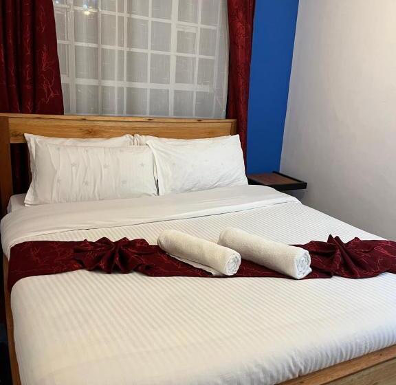 اتاق اکونومی یک تخته, Rafiki House