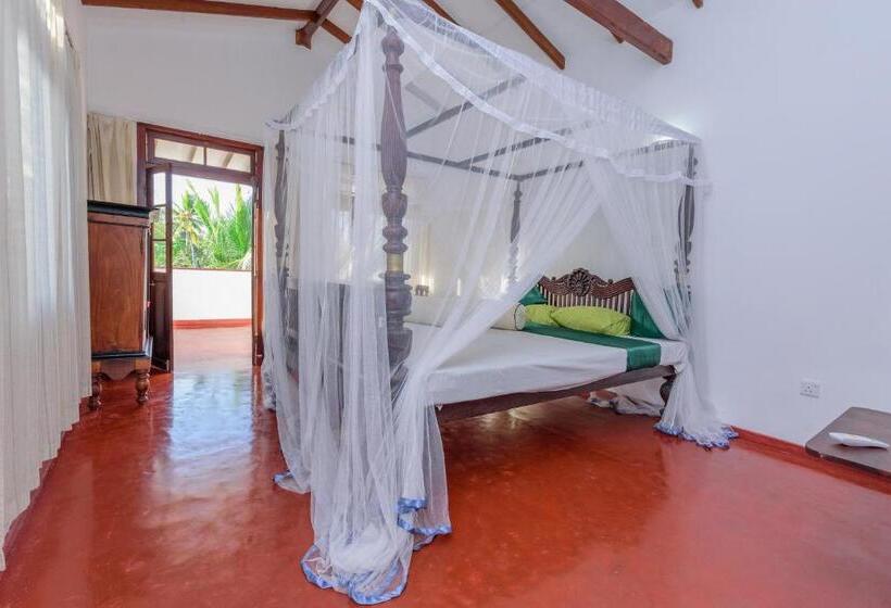 اتاق استاندارد با بالکن, Villa Guru Hikkaduwa