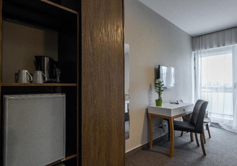 اتاق سوپریور, Bleecker Hotels
