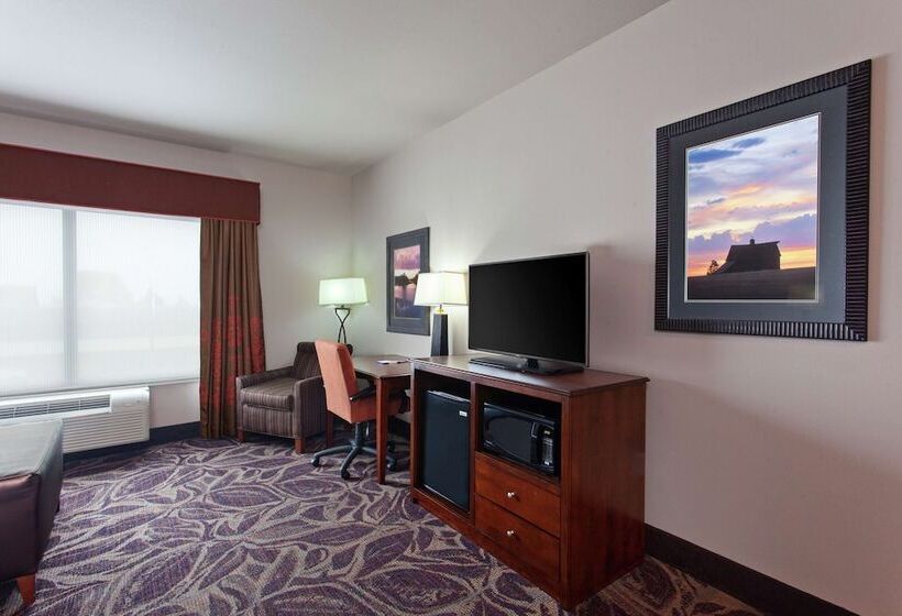 适合残疾人士使用的带双人床的标准间, Hampton Inn Seattle/everett
