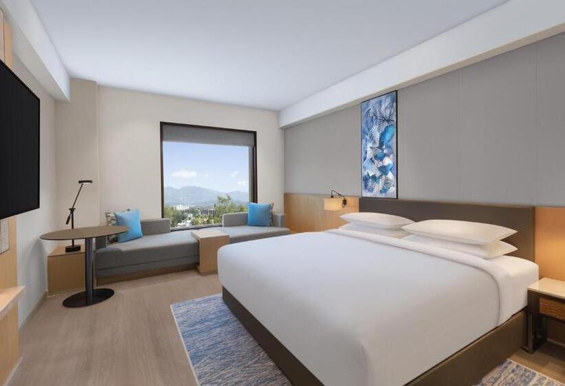带大床的豪华间, Fairfield By Marriott Dehradun