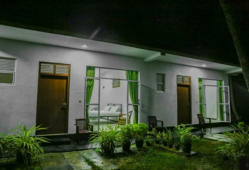 اتاق لوکس, Sandy Palms Guesthouse