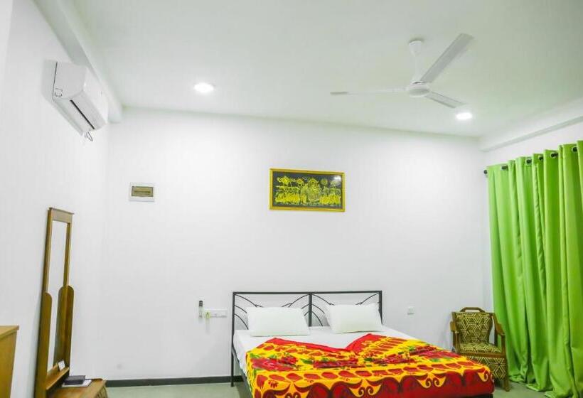 اتاق لوکس, Sandy Palms Guesthouse