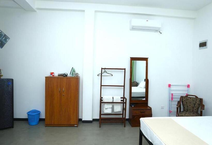 اتاق لوکس, Sandy Palms Guesthouse