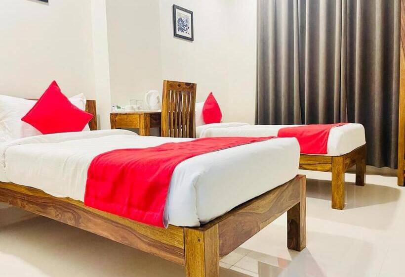 Номер Deluxe, Panchsheel Inn