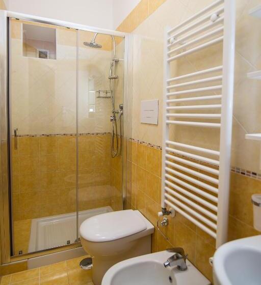 اتاق استاندارد سه نفره, B&b Lo Scrigno