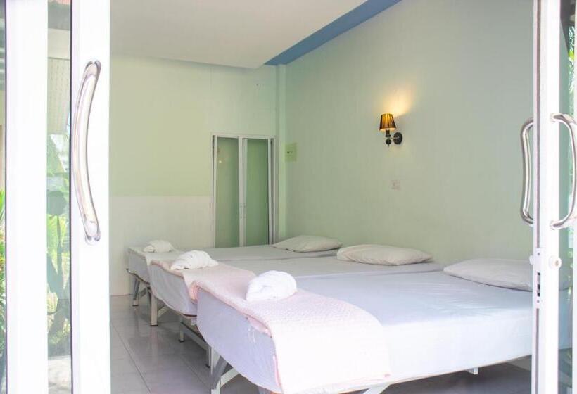 Трехместный Номер Стандарт Вид на Сад, Best House Resort