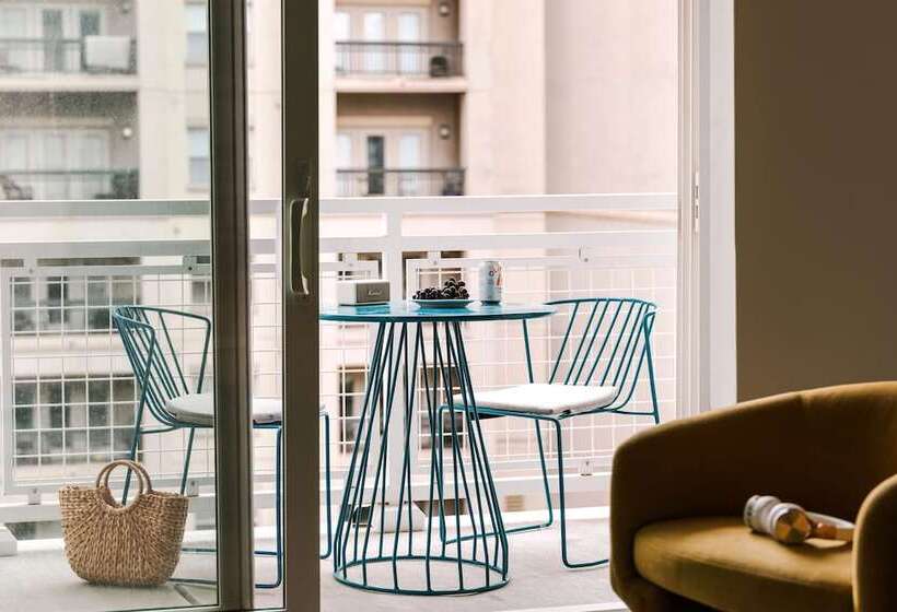 סטודיו סטנדרט עם מרפסת, Sonder Midtown South