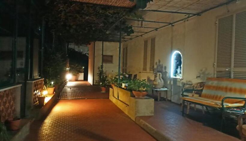 标准单人间, Villa Dei Fiori B&b