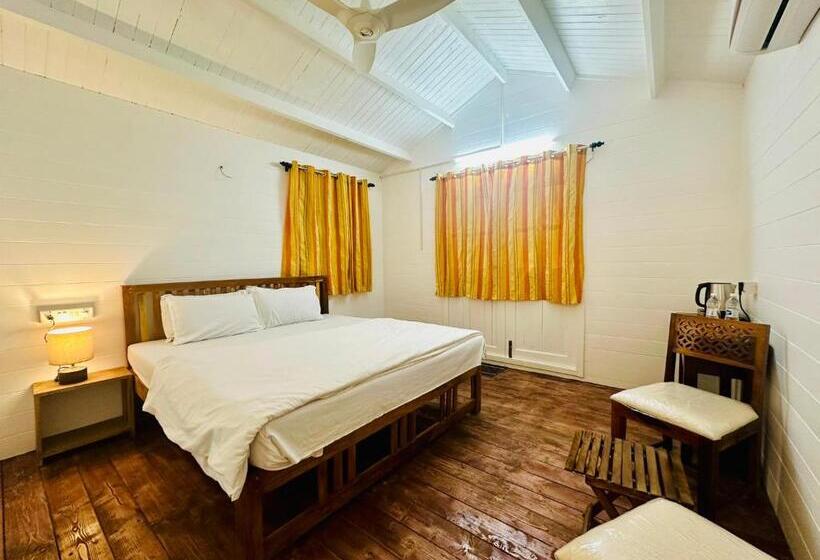 Номер Deluxe с Балконом, Cocos Beach Resort
