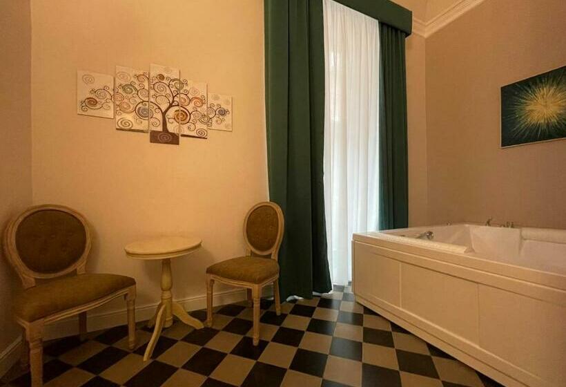 اتاق استاندارد با وان آب گرم, B&b Romeo Luxury Rooms