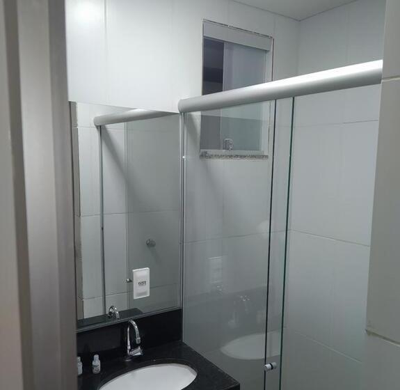 Quarto Triplo Estandar, Front Hotel Expominas