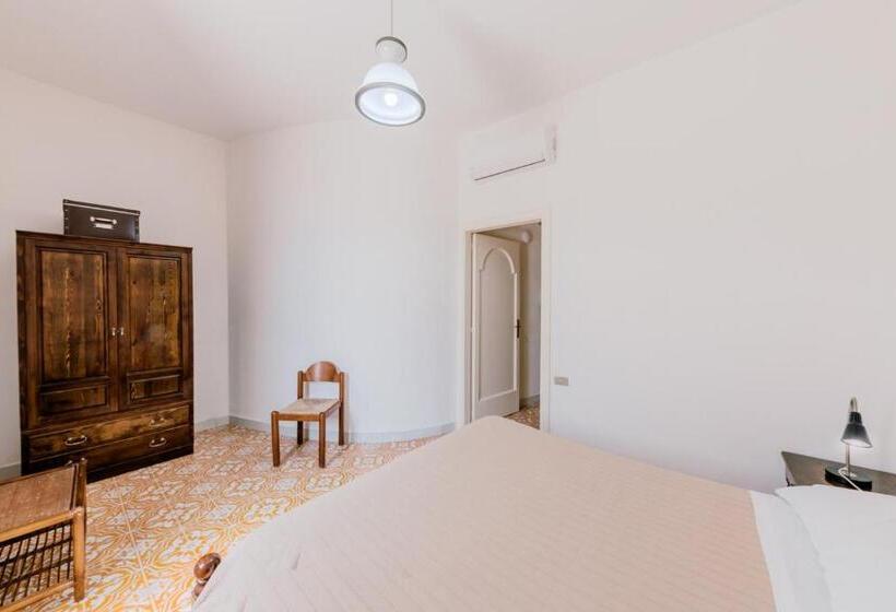 آپارتمان 1 خوابه با بالکن و چشم‌انداز دریا, Residence Villa Rosa