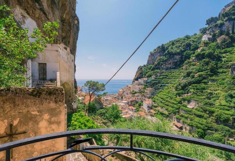 آپارتمان 1 خوابه با بالکن و چشم‌انداز دریا, Residence Villa Rosa