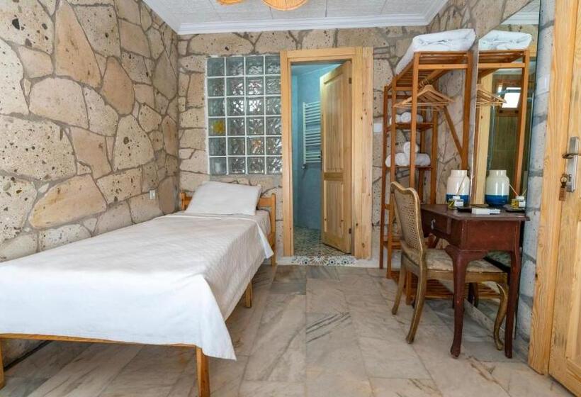 Quarto Estandar, Woodstock Alaçatı