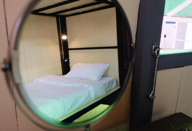 스탠다드 룸 공동 욕실, บ้านเสงี่ยม มณี Baan Sa Ngiam Manee
