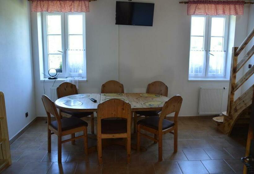 سوئیت 2 خوابه, Penzion U Podkováře