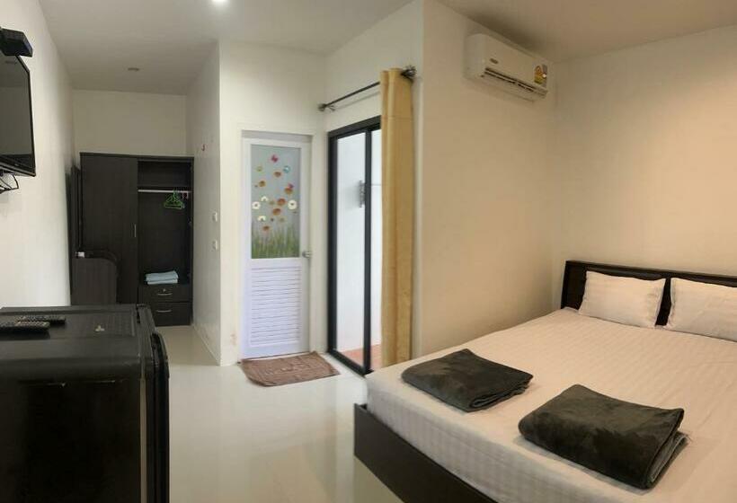 اتاق استاندارد با تخت بزرگ, Golf House