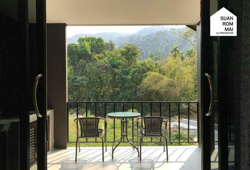 استودیوی لوکس, Suan Rom Mai Chanthaburi สวนร่มไม้ จันทบุรี