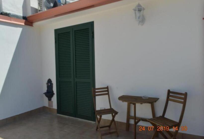 آپارتمان 1 خوابه با تراس, Il Cavalliere Bed & Breakfast