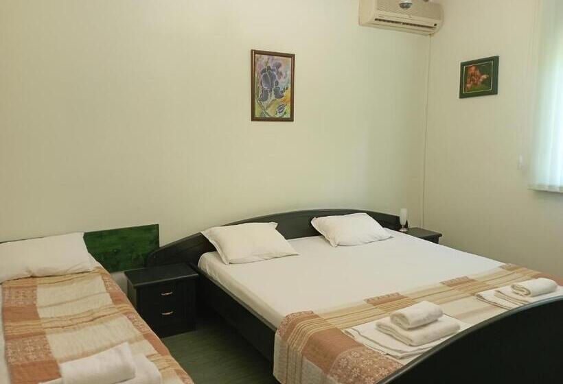 Вилла 1 Спальня, Toncho S Guest House For 16 Guests