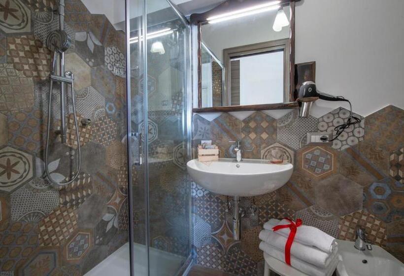 Quarto Triplo Clássico, Il Casale Del Contadino