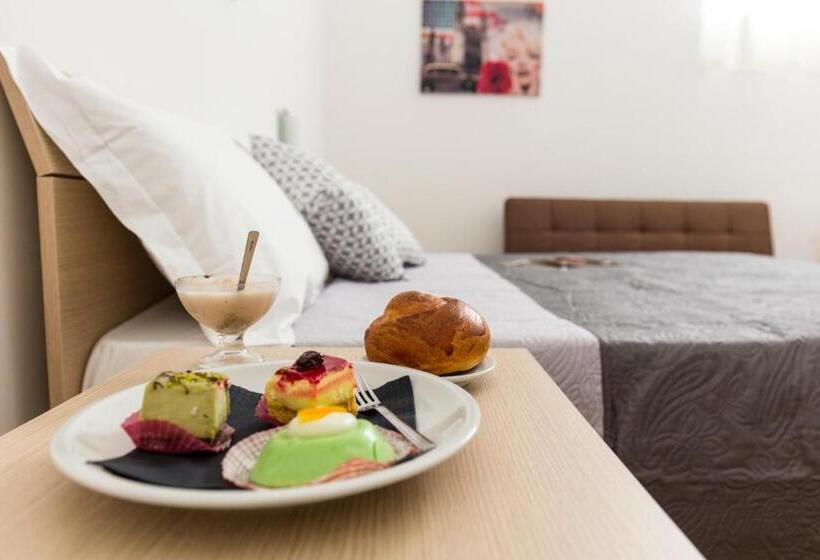キングサイズベッドのスタンダードルーム, La Casa Del Barocco