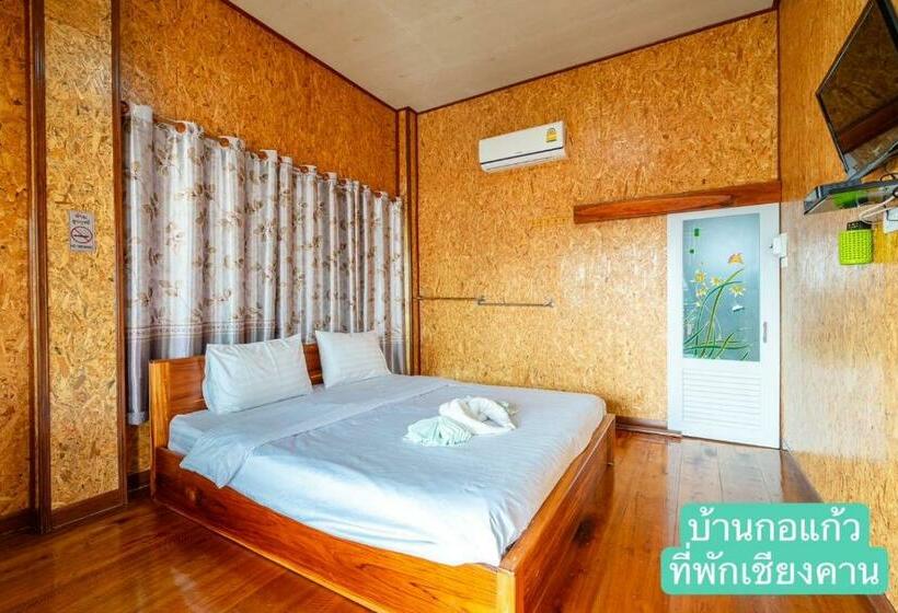 Номер Deluxe Кровать Кинг, Baan Kokaew Chiang Khan