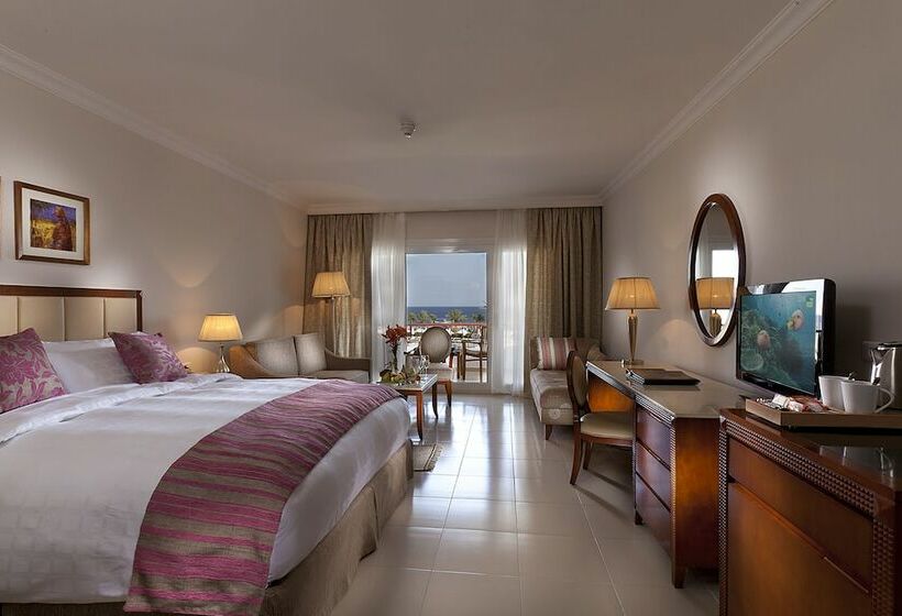 اتاق لوکس با چشم‌انداز دریا, Baron Palace Sahl Hasheesh