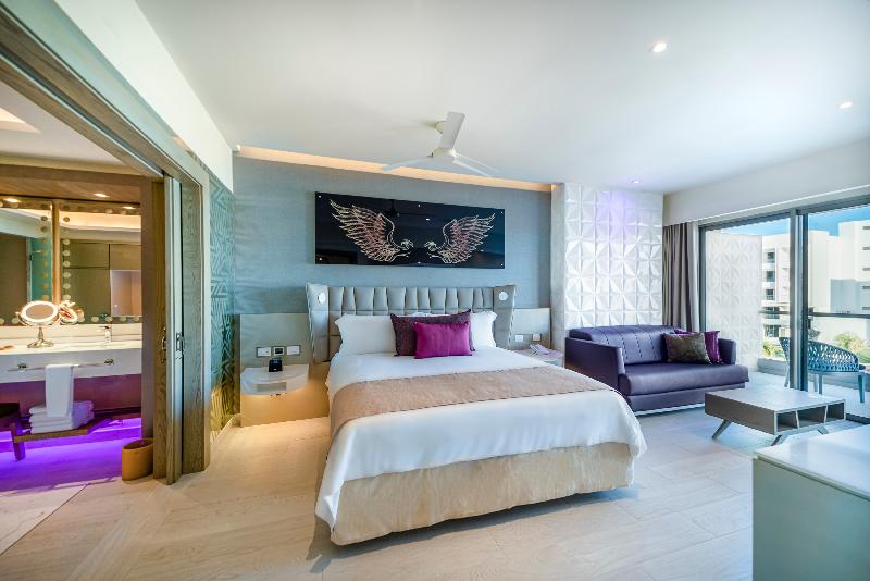 سوییت, Baron Palace Sahl Hasheesh