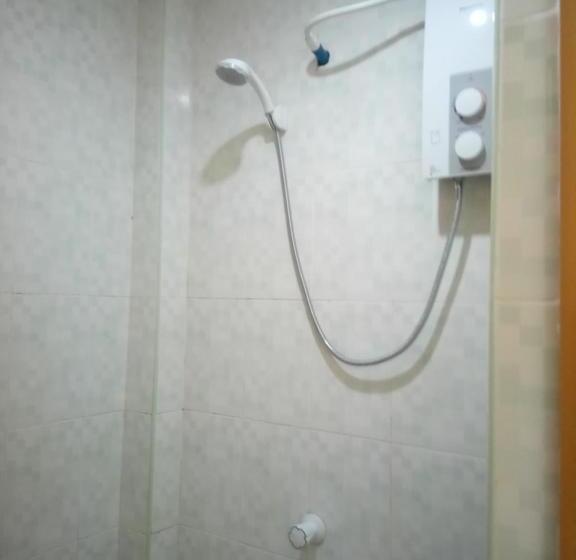 اتاق لوکس با بالکن, Sunshine Paradise Inn