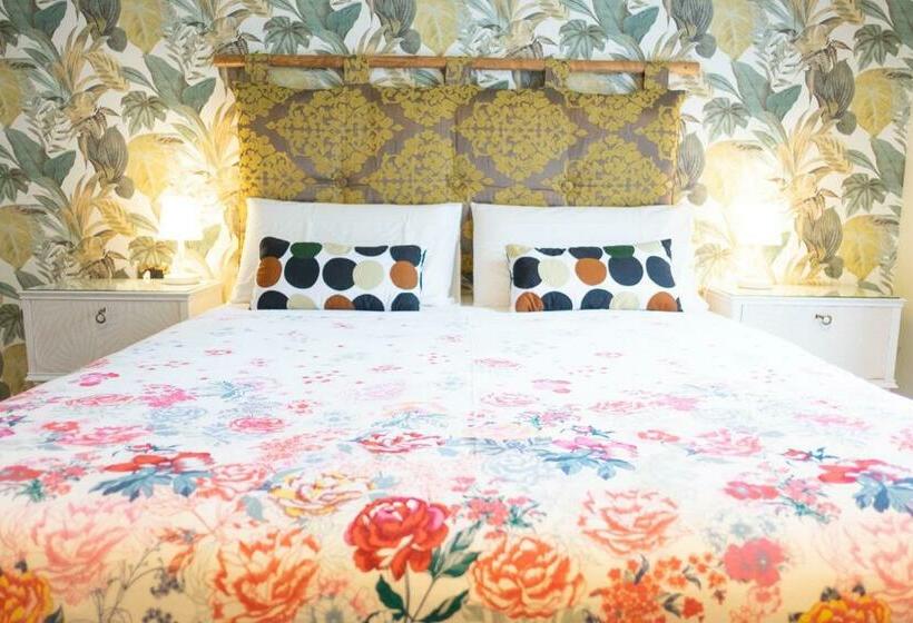 اتاق استاندارد با بالکن, B&b Anastagi