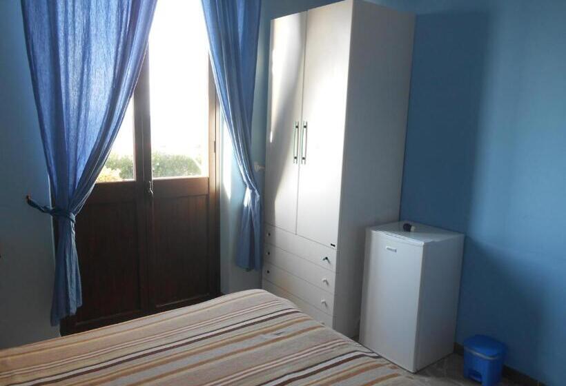 Номер Стандарт Вид на Море, B&b Ro.ma