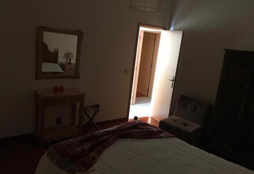 Студия Стандарт, Casa Do Outeirinho