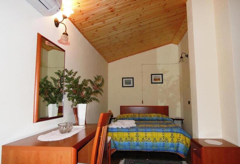 اتاق لوکس, B&b Villa Calagioli