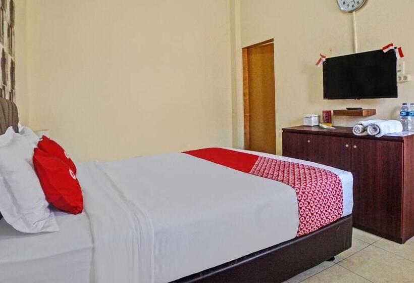 Номер Стандарт, Reddoorz Syariah @ Jalan Letda Sujono Tembung